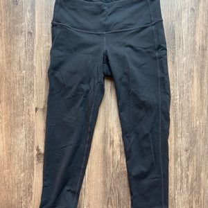 Black Cropped Athleta Leggings